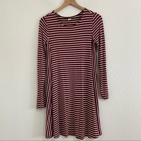Old Navy Women’s S Long Sleeve Striped Flare Mid Length Skater Dress Pullover - Picture 3 of 7